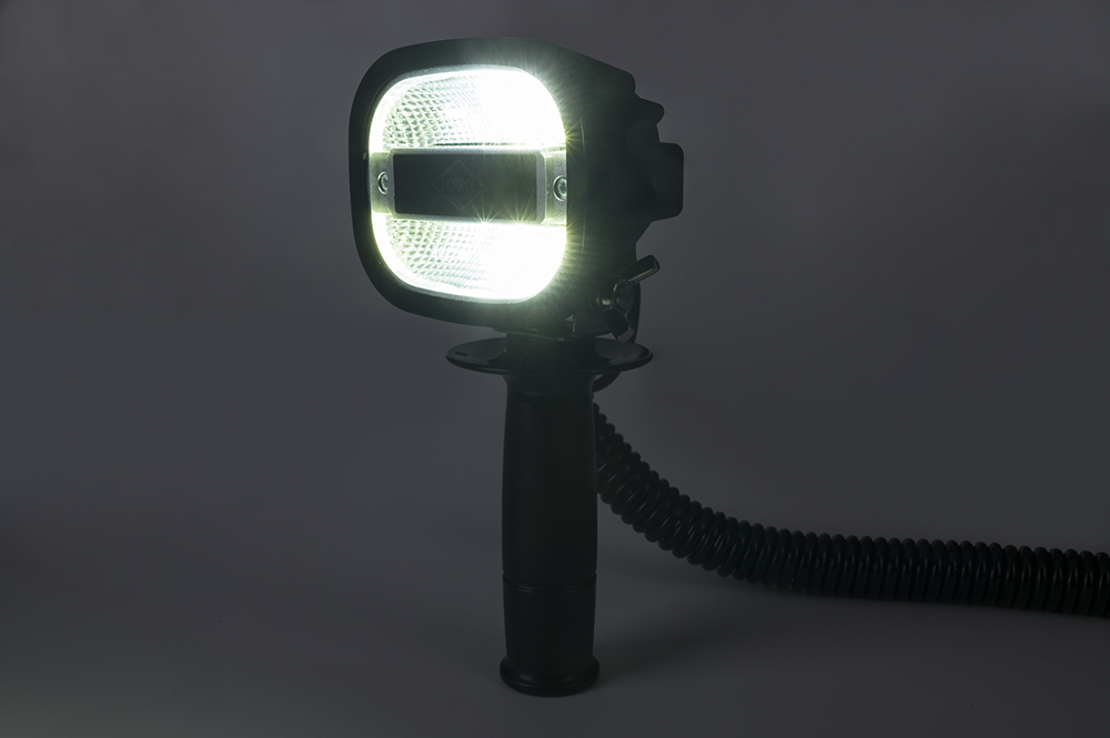 Lampa robocza z uchwytem i wtyczką do zapalniczki LRD 3071